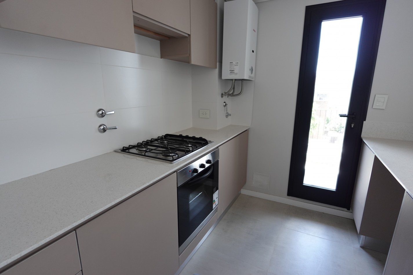 EN VENTA. Depto 2 dormitorios. EXCELENTE ZONA. Mendoza 2600