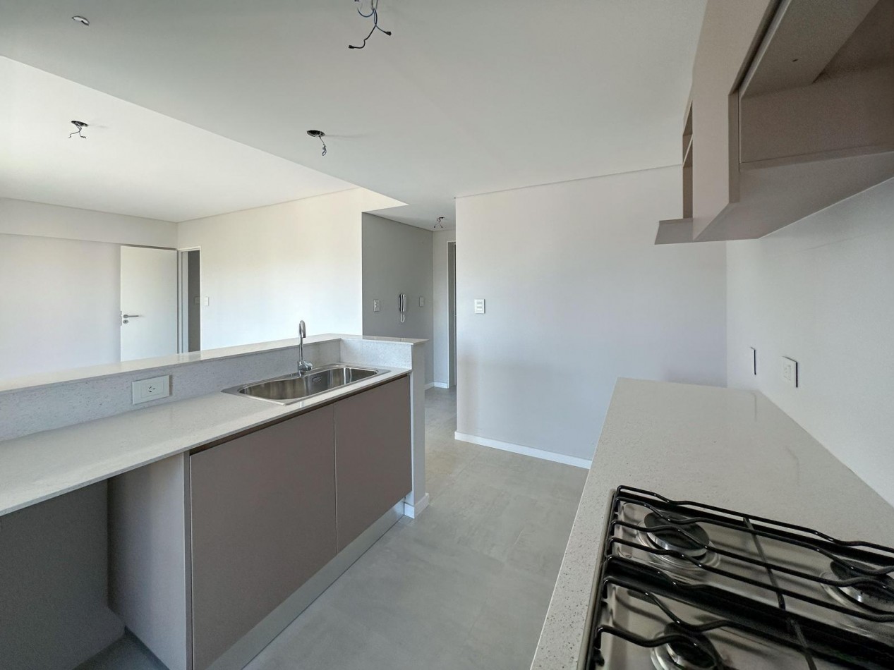 EN VENTA. Depto 2 dormitorios. EXCELENTE ZONA. Mendoza 2600