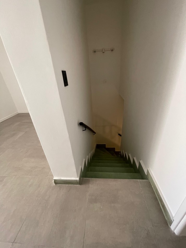 EN VENTA. Depto 3 dormitorios en planta alta con ingreso exclusivo. mitre 1733