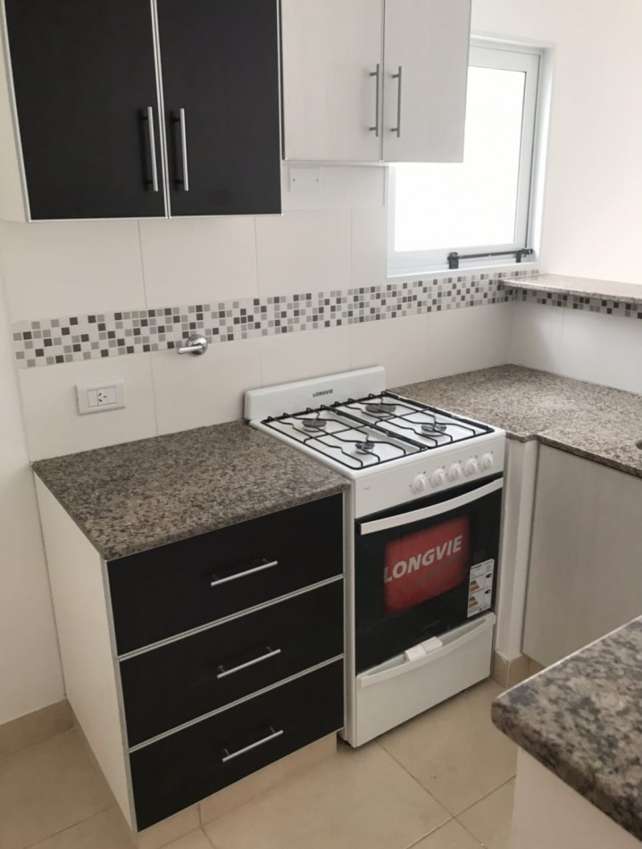 EN VENTA! Departamento 1 dormitorio en suite! Montevideo 2447