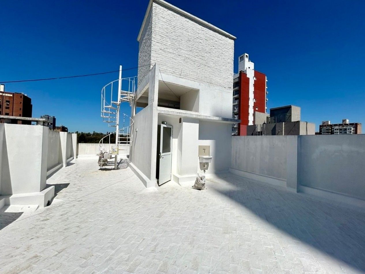 EN VENTA! Departamento 1 dormitorio en suite! Montevideo 2447