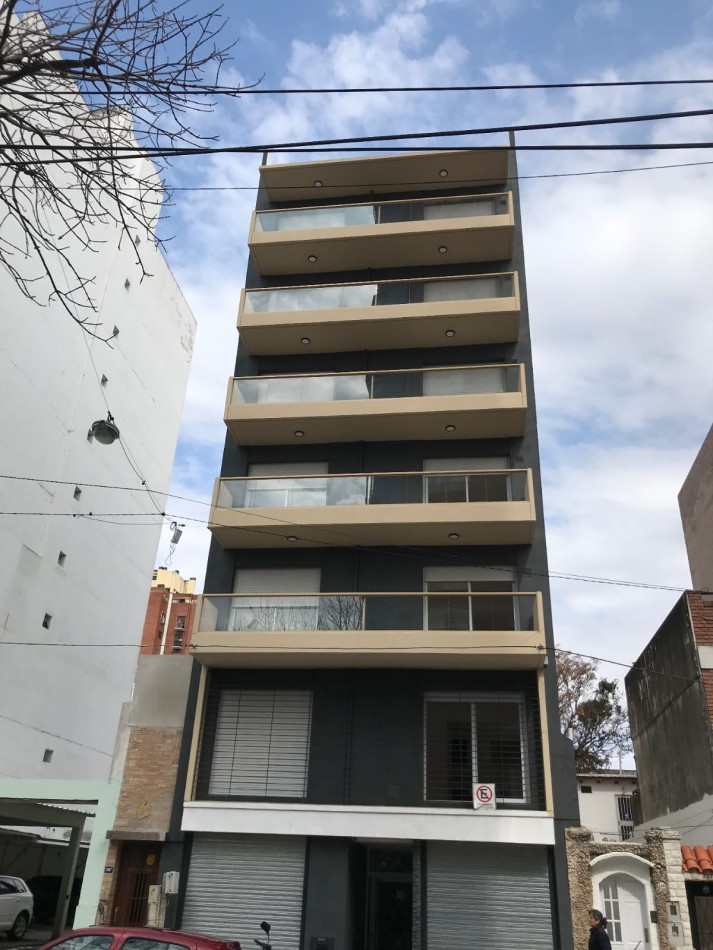 EN VENTA! Departamento 1 dormitorio en suite! Montevideo 2447