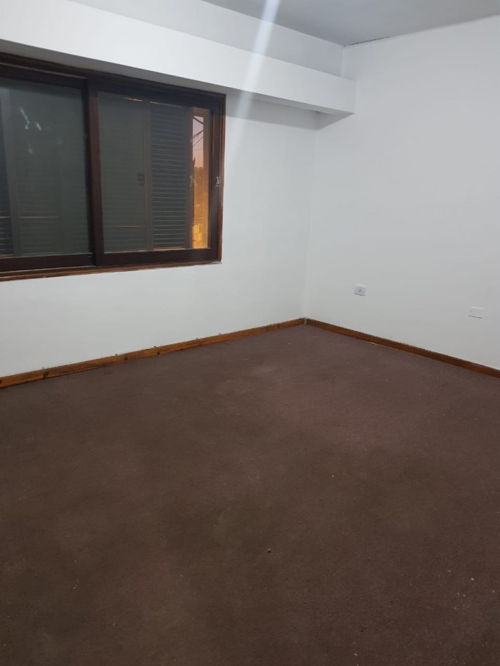 EN VENTA! Casa en plata alta. 2 dormitorios. San lorenzo 4700
