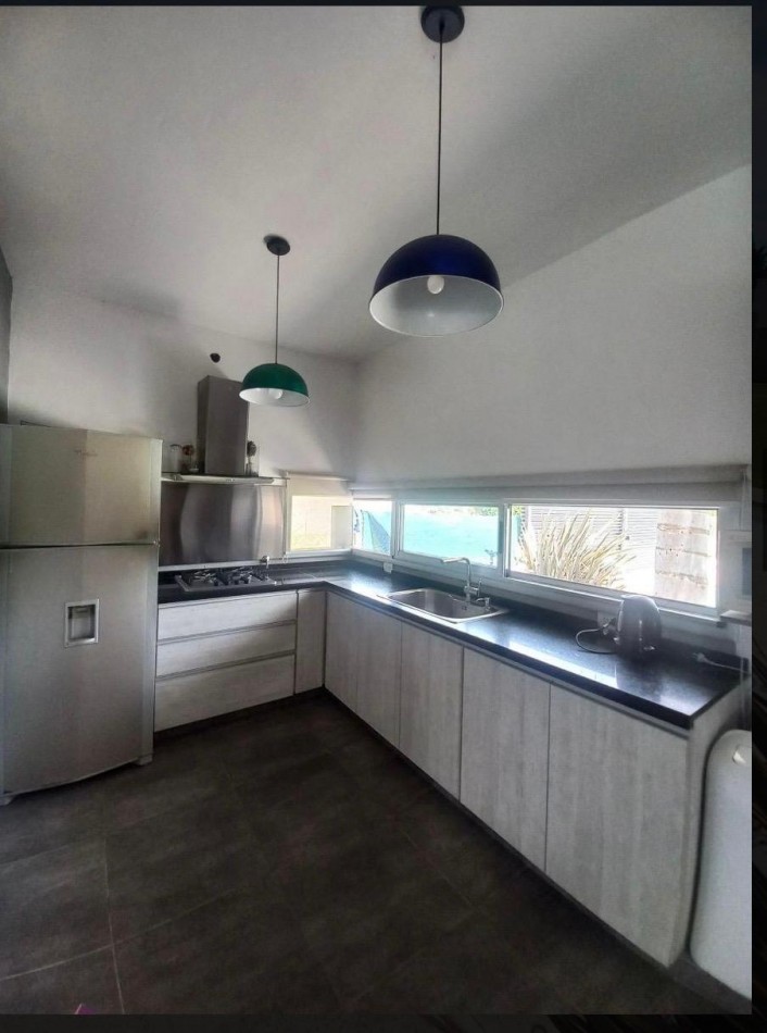 CASA EN ROLDAN! En venta!