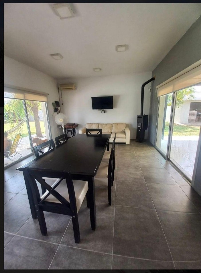 CASA EN ROLDAN! En venta!