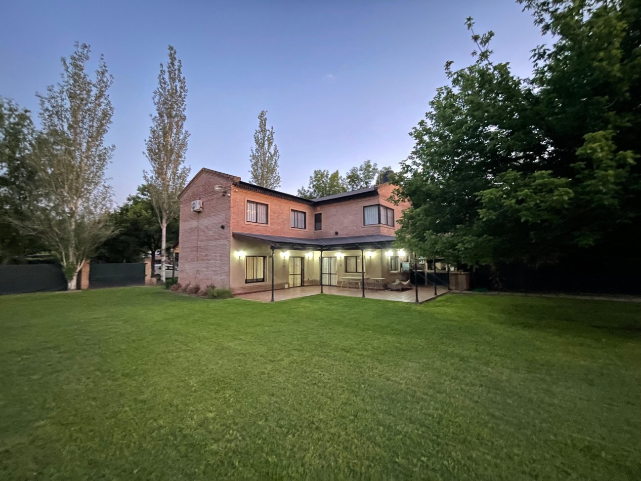 ¡EN VENTA! Casa en Funes (Santa Fe), Garita 18