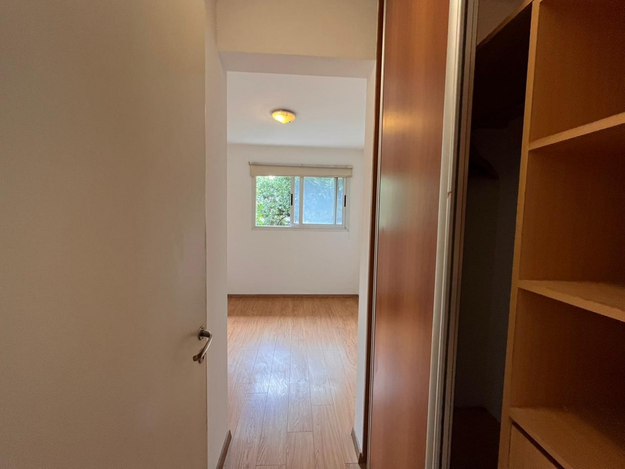 Impecable departamento de 1 dormitorio al frente en Barrio Lourdes 