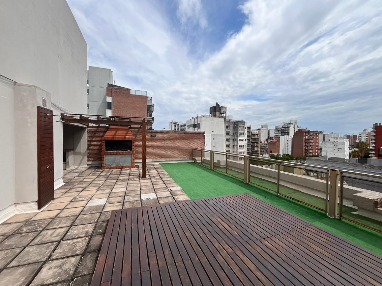 Impecable departamento de 1 dormitorio al frente en Barrio Lourdes 