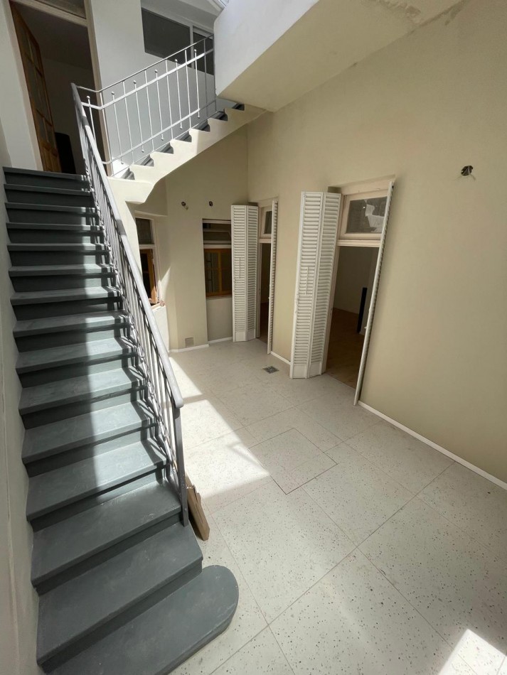 EN VENTA Casa de pasillo reciclada a nueva - Alvear 700