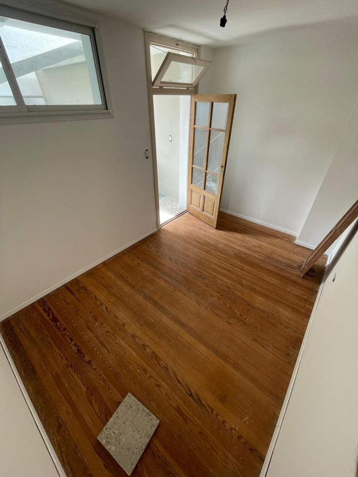 EN VENTA Casa de pasillo reciclada a nueva - Alvear 700