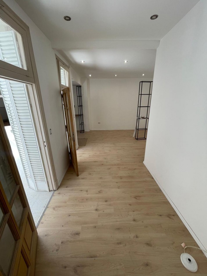EN VENTA Casa de pasillo reciclada a nueva - Alvear 700