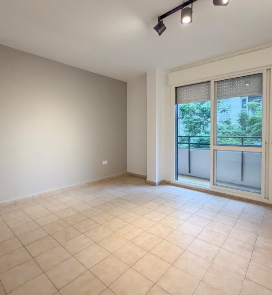 OPORTUNIDAD. Depto 3 Dormitorios en pleno centro EN VENTA. San lorenzo 1700