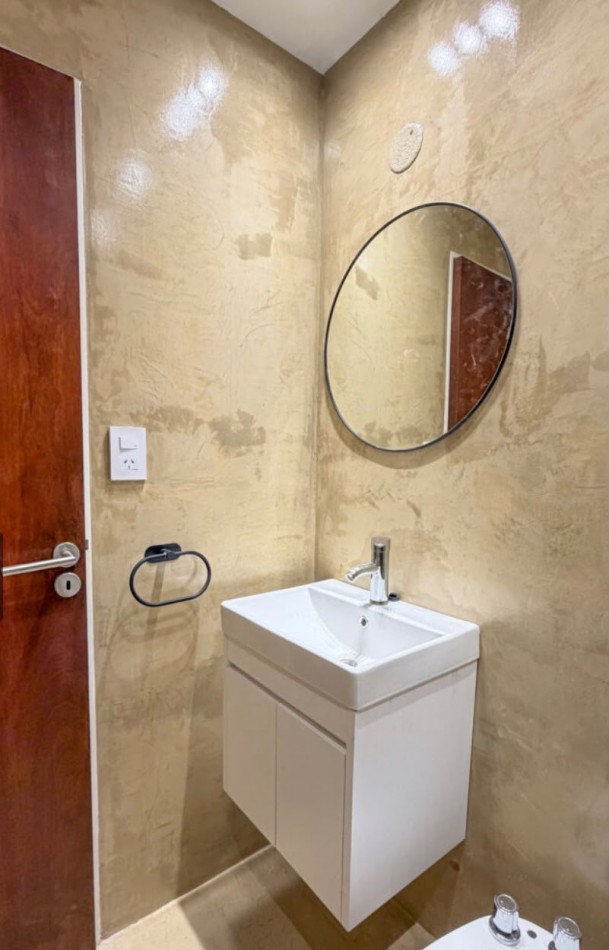 OPORTUNIDAD. Depto 3 Dormitorios en pleno centro EN VENTA. San lorenzo 1700