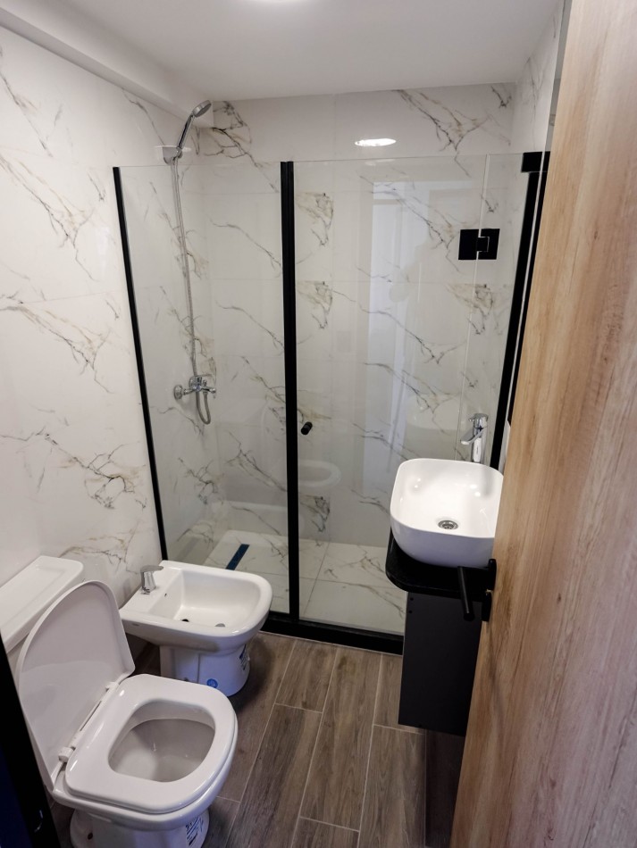 EN VENTA | PISO EXCLUSIVO 3 DORMITORIOS + COCHERA | AYACUCHO 1300
