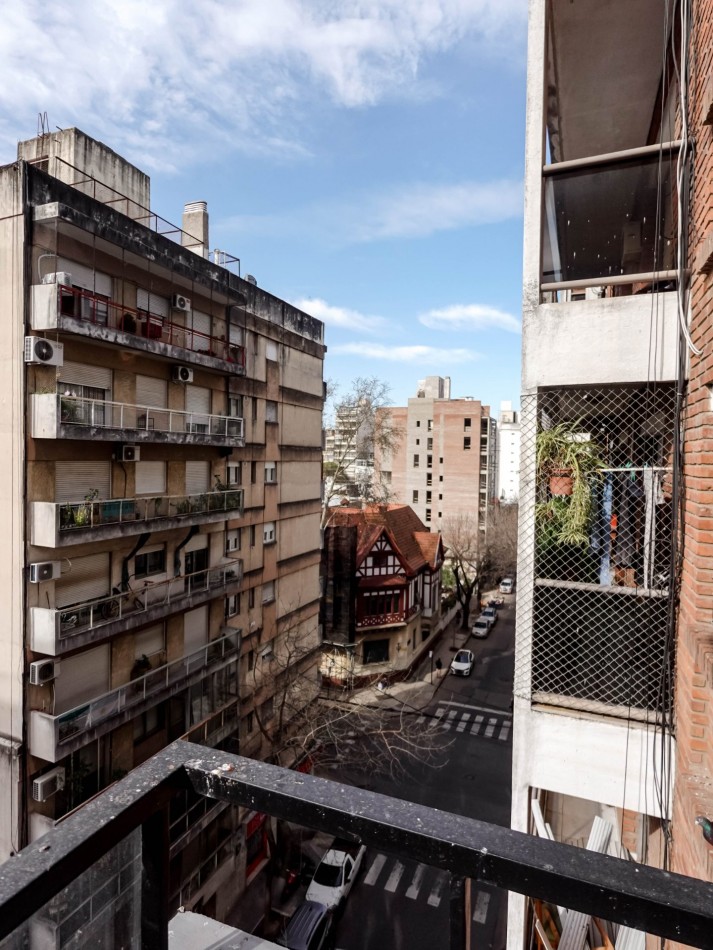 EN VENTA | PISO EXCLUSIVO 3 DORMITORIOS + COCHERA | AYACUCHO 1300