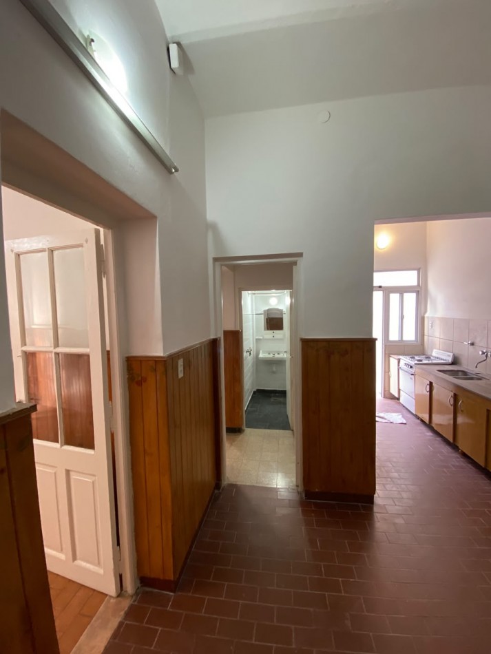 EN VENTA! DEPTO. DE PASILLO EN PH 1 DORMITORIO | Ricchieri 537