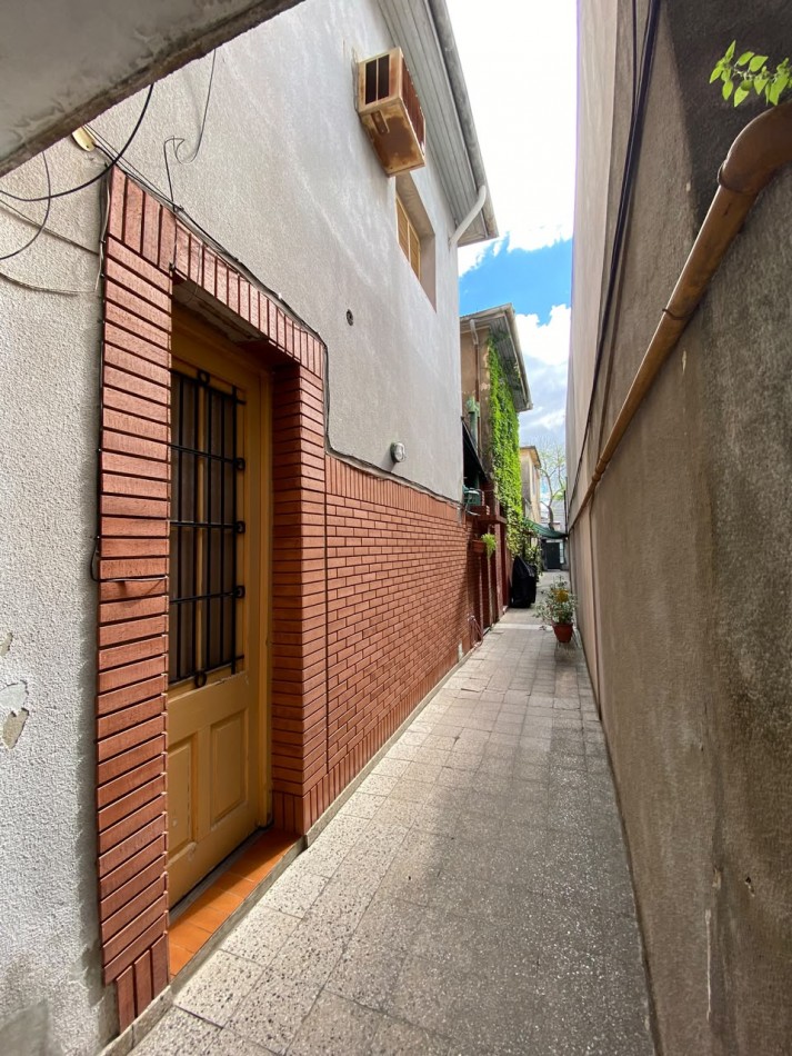 EN VENTA! DEPTO. DE PASILLO EN PH 1 DORMITORIO | Ricchieri 537