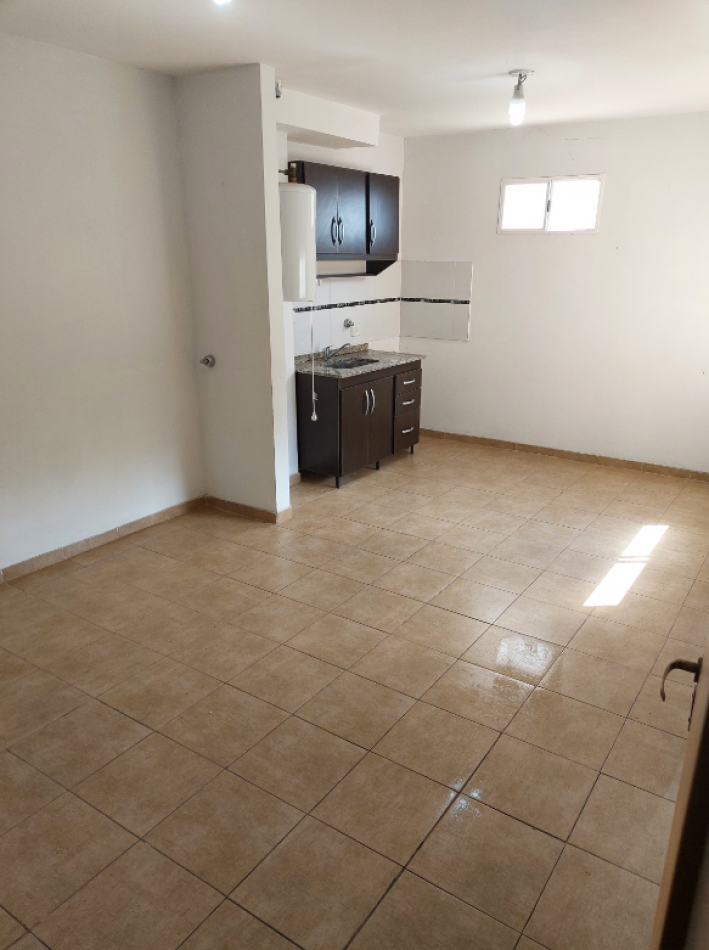 EN VENTA - MONOAMBIENTE EN LAVALLE 1700