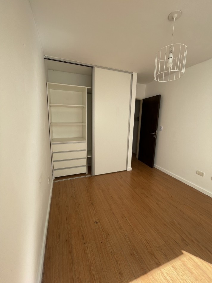 VENTA UN DORMITOIRO AL FRENTE. BARRIO MARTIN. Pasaje Santa Cruz 300