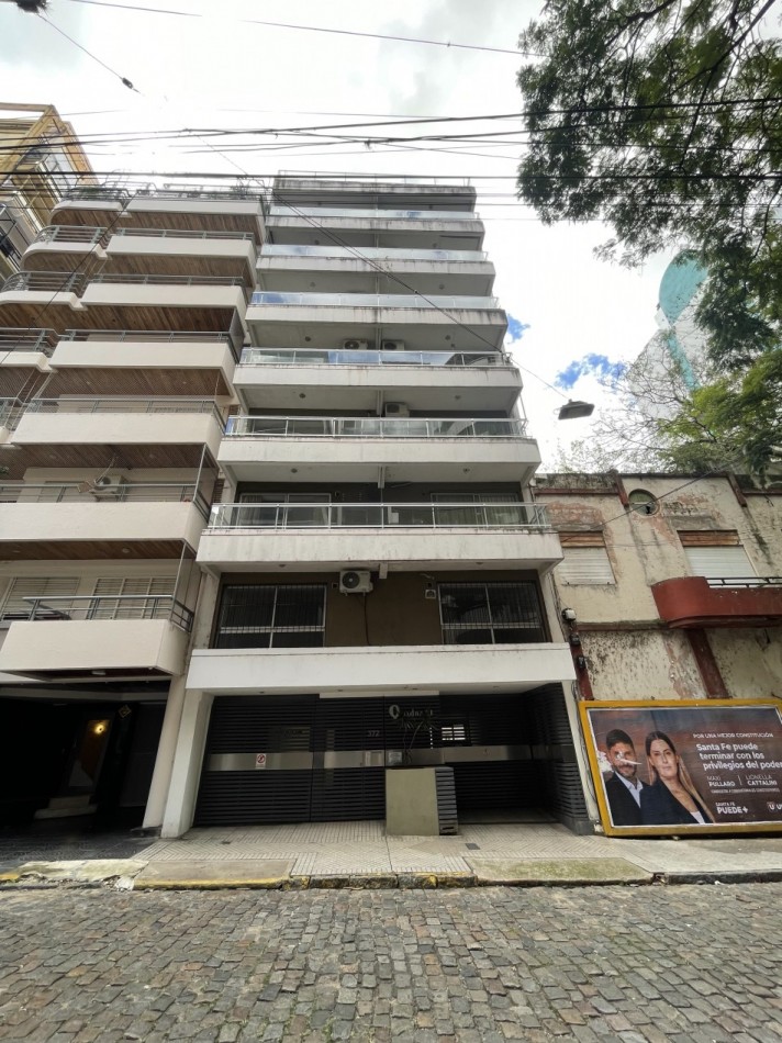 VENTA UN DORMITOIRO AL FRENTE. BARRIO MARTIN. Pasaje Santa Cruz 300
