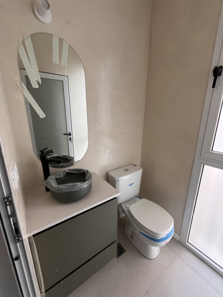 VENTA CASA PASILLO reciclada a NUEVA, 3 DORMITORIOS, PISCINA, QUINCHO, PARRILLERO - BALCARCE 1400