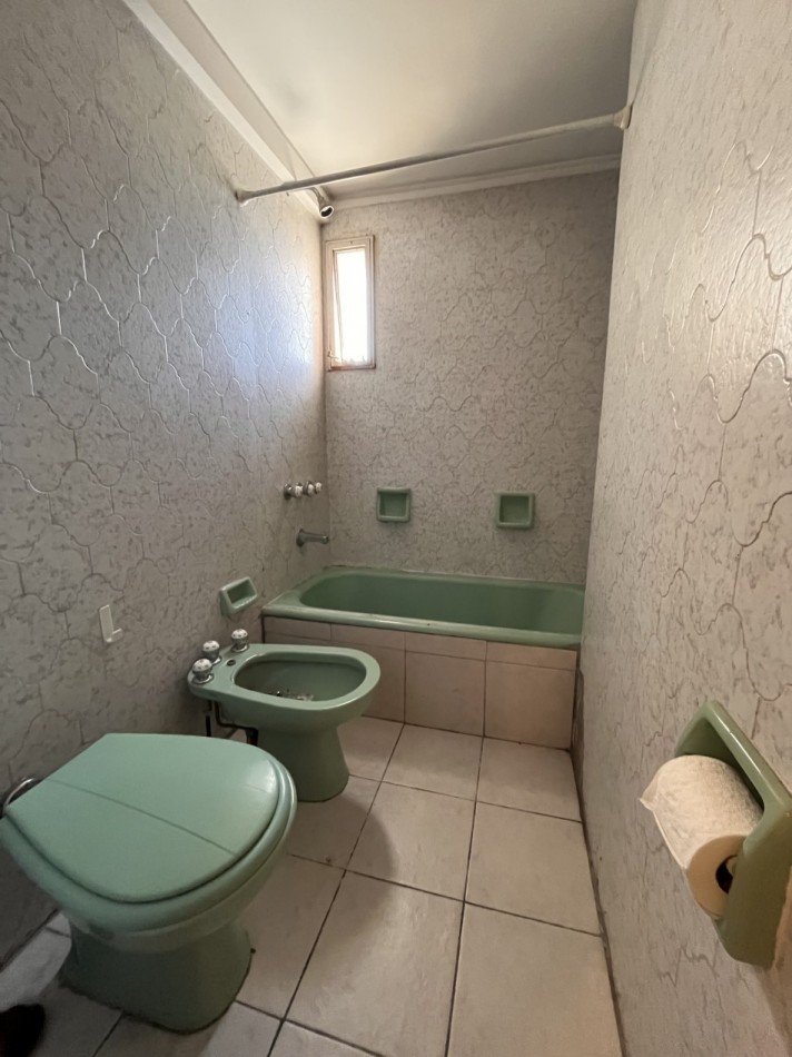 Dos dormitorios con terraza exclusiva y parrillero en barrio España y Hospitales