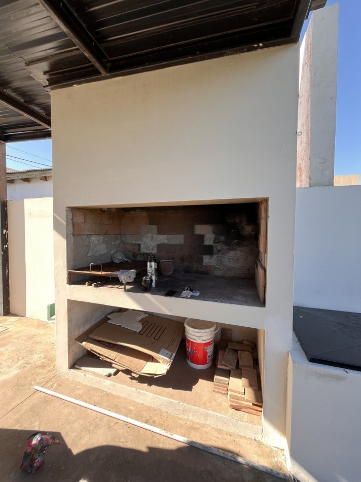 ALQUILER- Impecable CASA de UN dormitorio en Funes City