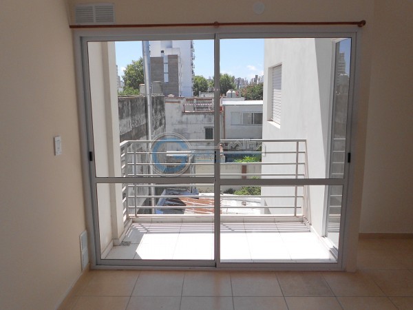 UN DORMITORIO - Balcon contrafrente y Terraza exclusiva con parrillero - San Luis 3100