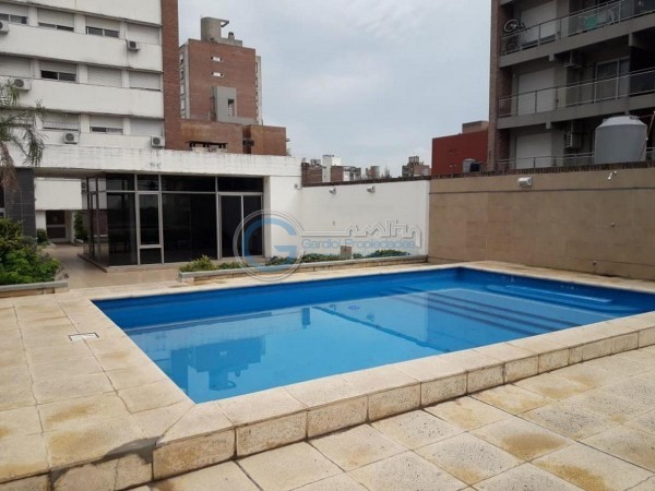 Espectacular piso exclusivo - 4 dormitorios - Balcón - SUM, piscina - Bauleras - Dos cocheras - Pueyrredón 1600