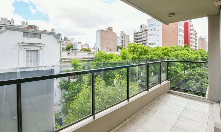 Semipiso DOS DORMITORIOS, balcon terraza la frente y contrafrente - Con cochera - Amenities - Catamarca y Moreno