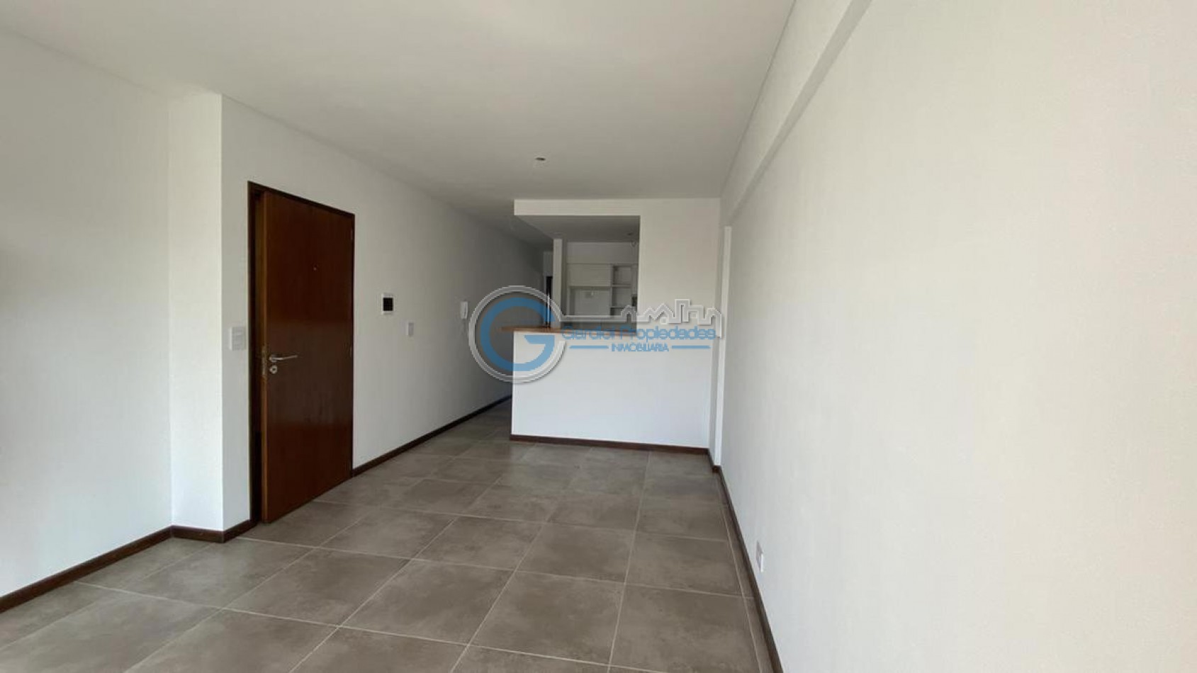 VENTA DEPARTAMENTO Semipiso DOS DORMITORIOS - Balcones al frente - ENTREGA INMEDIATA - Mendoza 2853