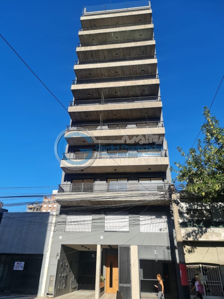 UN DORMITORIO A ESTRENAR, balcon al frente - ENTREGA INMEDIATA - Corrientes 1900