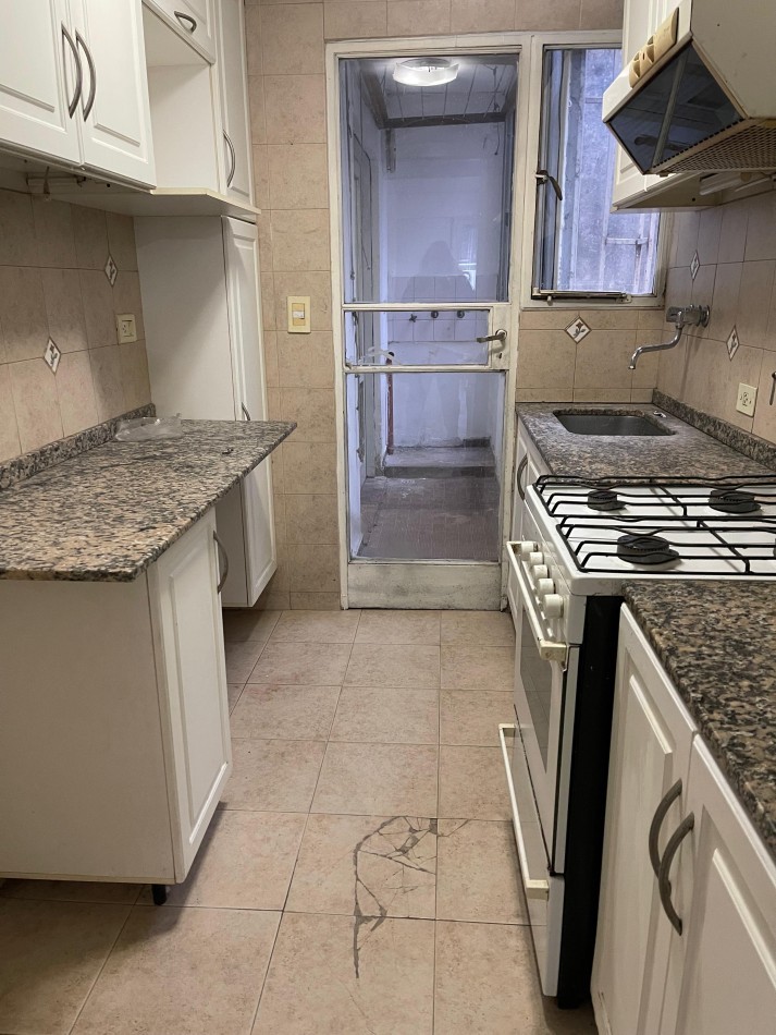 Alquiler departamento semipiso dos dormitorios al frente. Zona rio