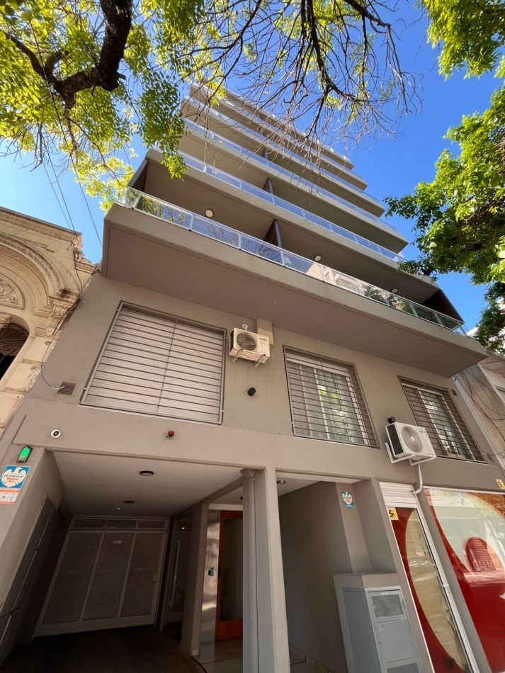 VENTA DEPARTAMENTO UN DORMITORIO - Balcones vidriados - ENTREGA INMEDIATA - Zeballos 2200