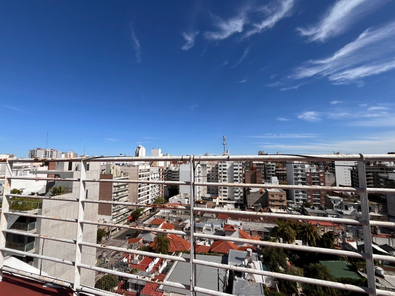 SEMIPISO DE UN DORMITORIO - Balcon al frente - Zeballos 1700