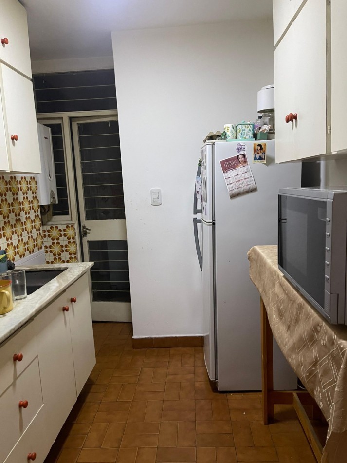 EN ALQUILER. Departamento 2 dormitorios En PB con dos PATIOS. MAIPU 1700
