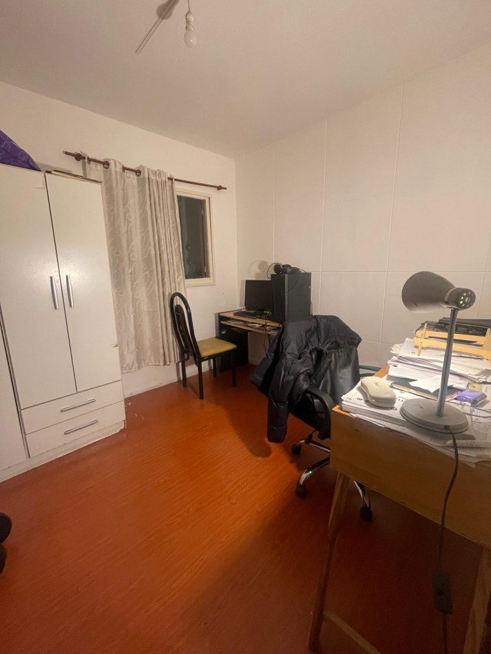 EN ALQUILER. Departamento 2 dormitorios En PB con dos PATIOS. MAIPU 1700