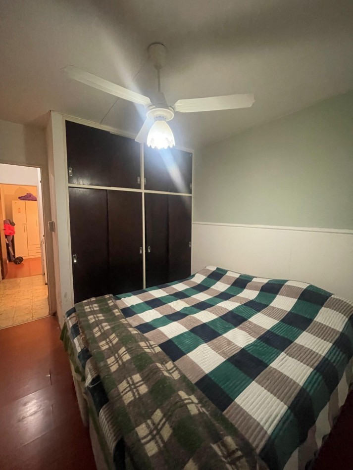 EN ALQUILER. Departamento 2 dormitorios En PB con dos PATIOS. MAIPU 1700