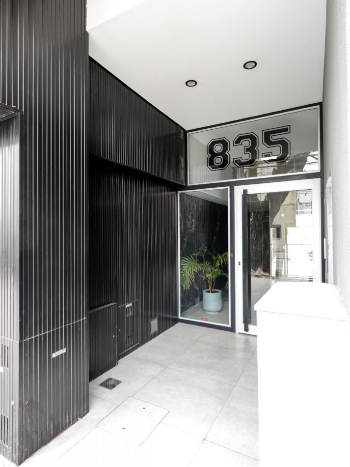 EN VENTA LOCAL COMERCIAL | VERA MUJICA 835