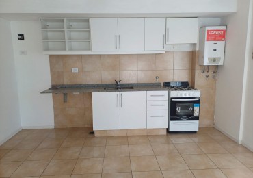Alquiler amplio monoambiente. Mendoza 2600