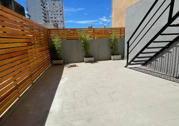 EN VENTA. Depto 3 dormitorios en planta alta con ingreso exclusivo. mitre 1733