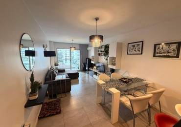 ¡Hermoso departamento 2 dormitorios + cochera y baulera en venta! 3 de febrero 1800