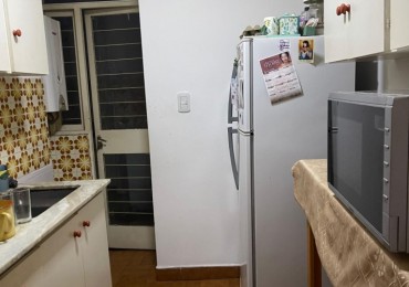 EN ALQUILER. Departamento 2 dormitorios En PB con dos PATIOS. MAIPU 1700